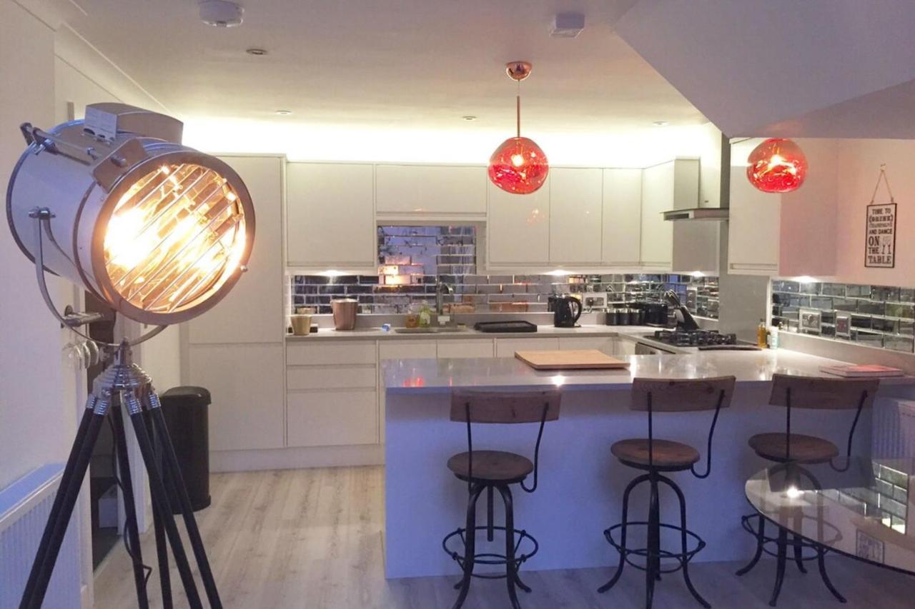 Spacious 1 Bedroom Split Level Old Pub Conversion Tower Bridge Londres Exterior foto