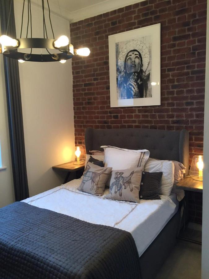 Spacious 1 Bedroom Split Level Old Pub Conversion Tower Bridge Londres Exterior foto