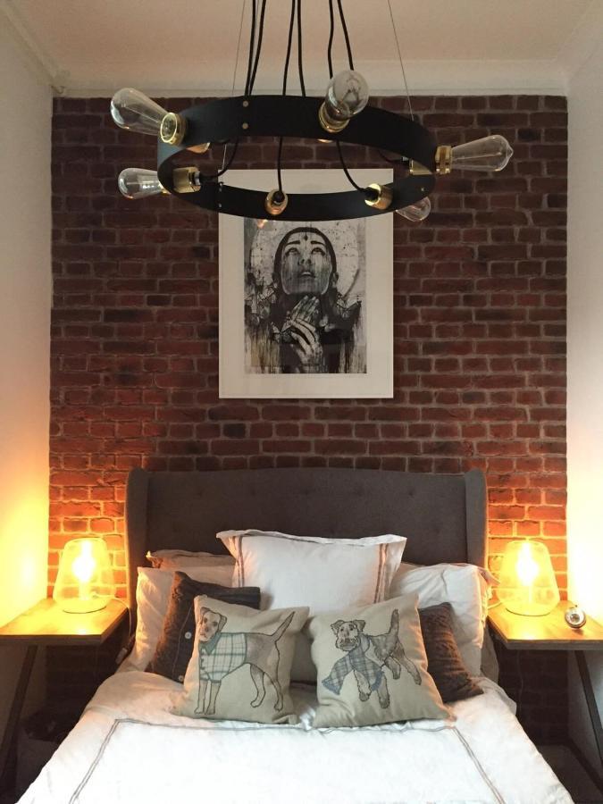 Spacious 1 Bedroom Split Level Old Pub Conversion Tower Bridge Londres Exterior foto